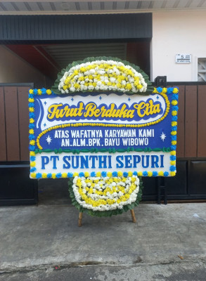 Papan Bunga Duka di Subarang Batuang
