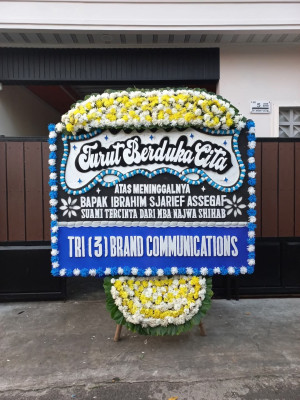 Papan Bunga Duka di Subarang Batuang